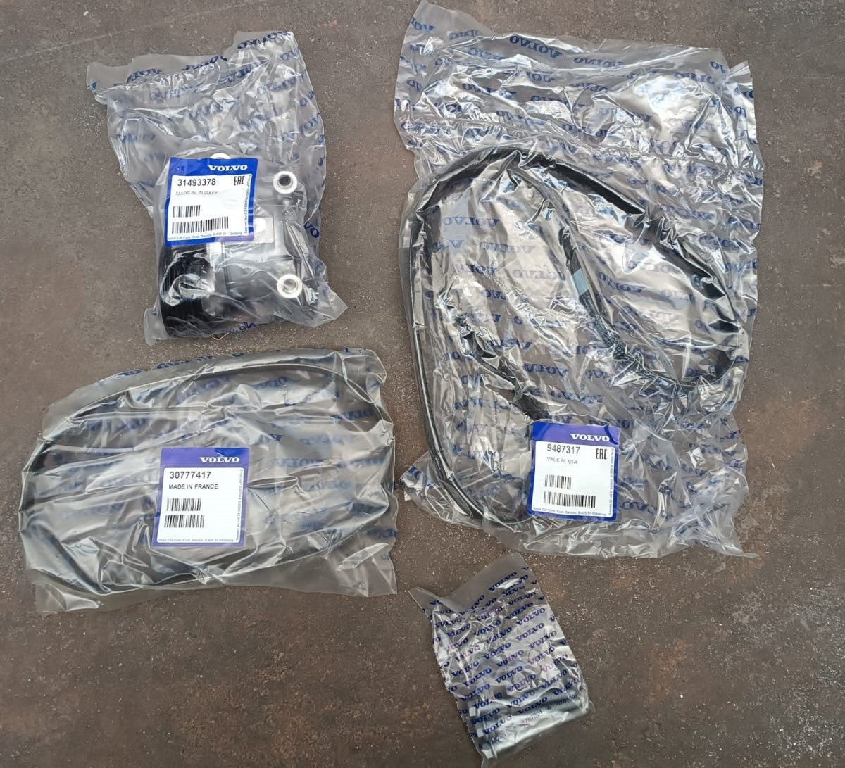 Volvo originale KIT CINGHIE 9487168